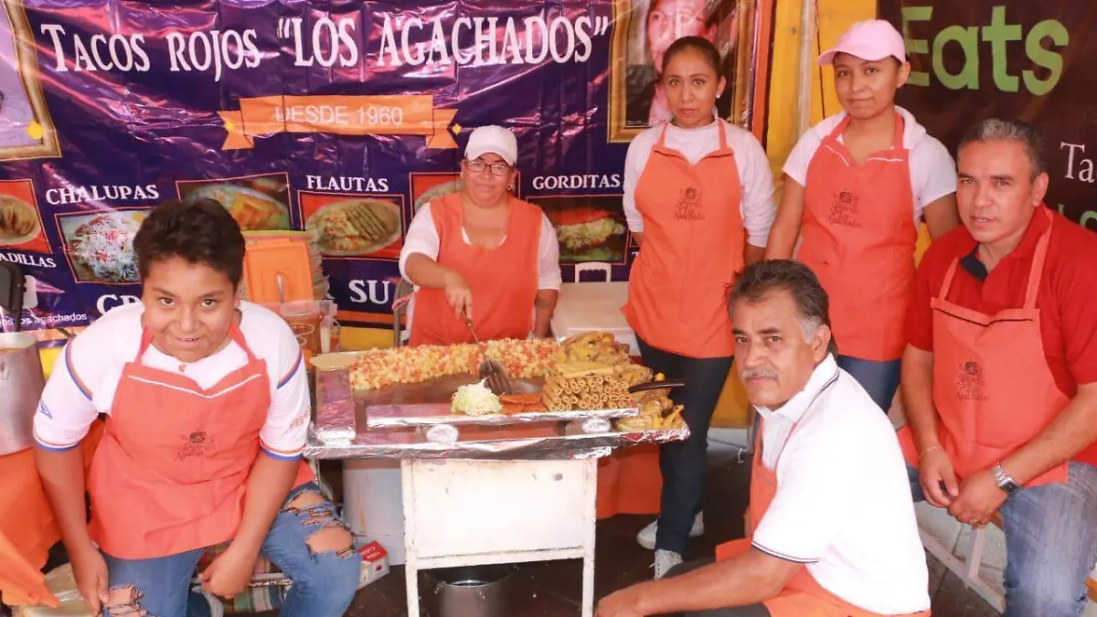 Los Agachados